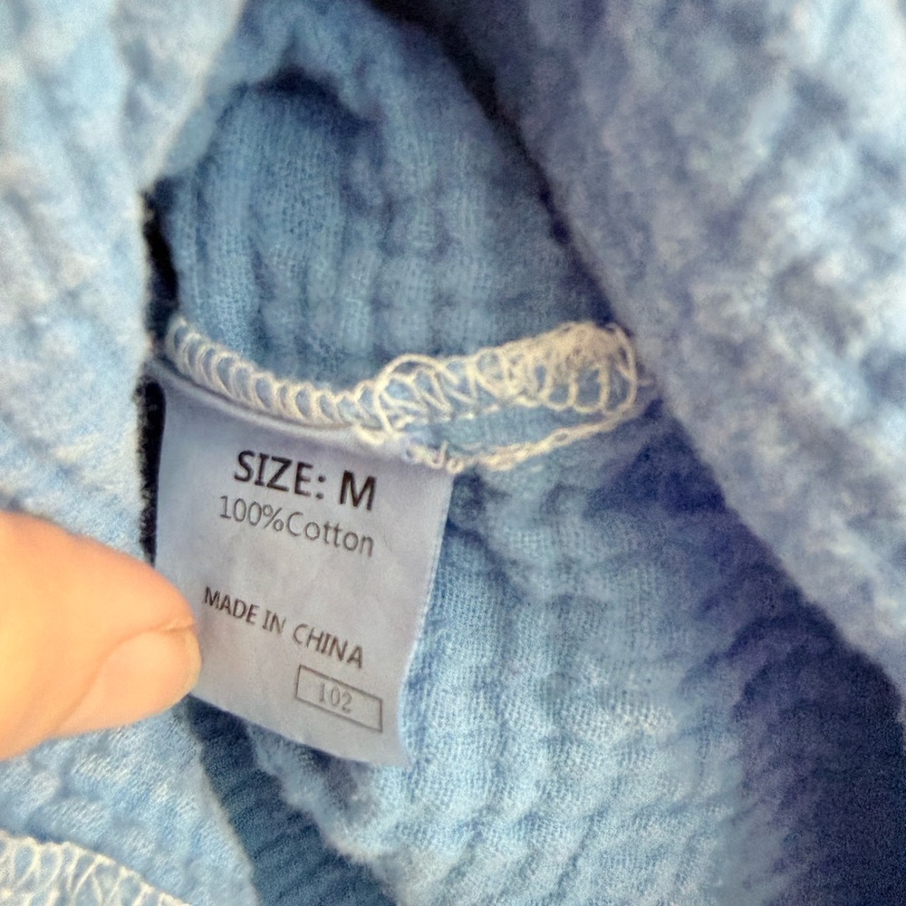 Light Blue Gauze half Button-Up Shirt dokotoo medium oversized comfort fit - Picture 2 of 4